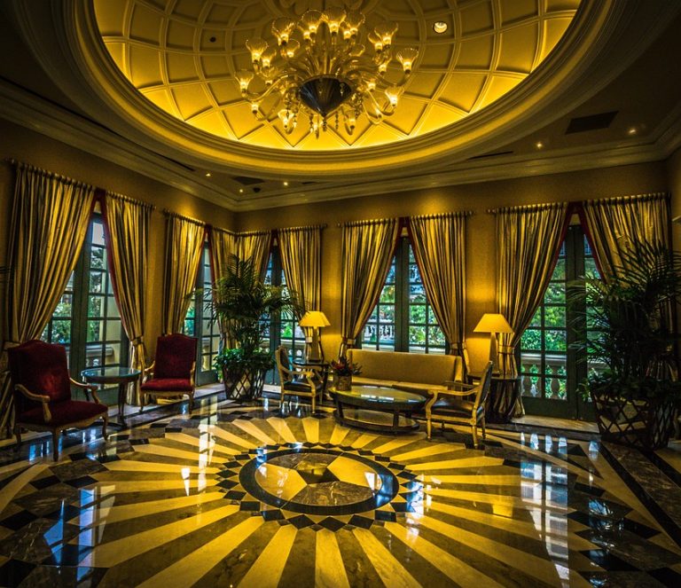 Unveiling the Ultimate Luxury Experience at Park Lane Club in London